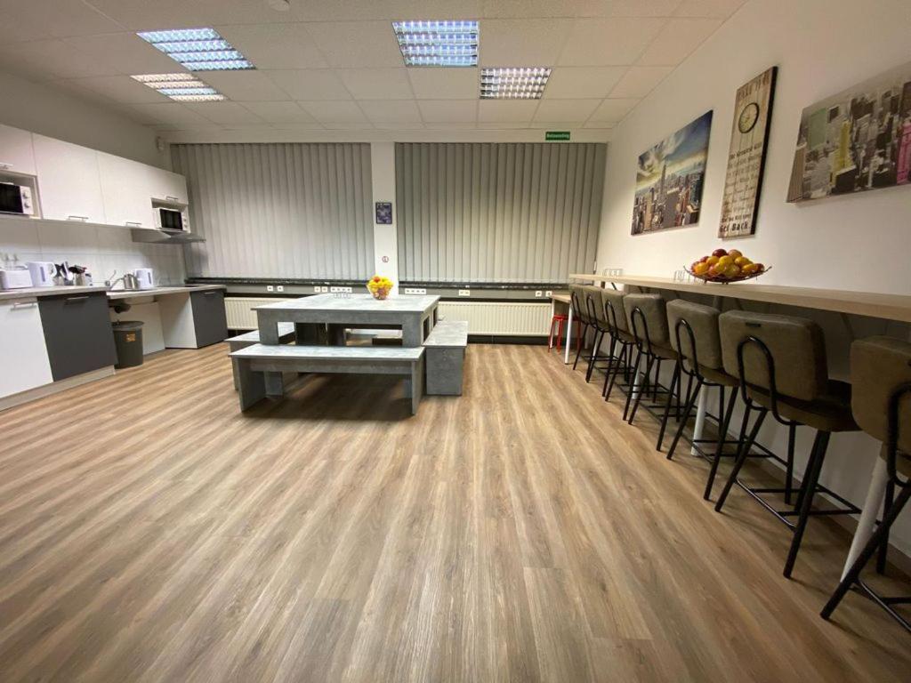 Hostel Messe Laatzen Екстериор снимка