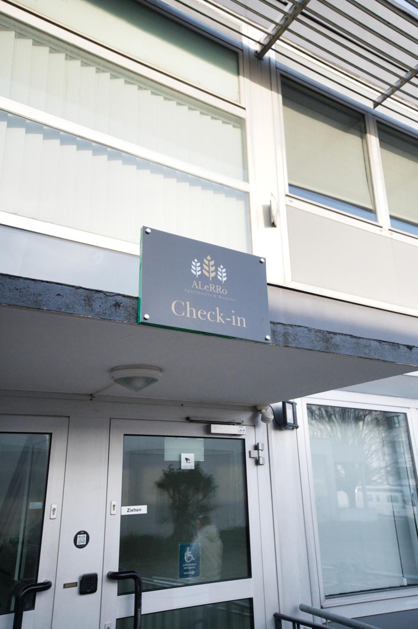 Hostel Messe Laatzen Екстериор снимка