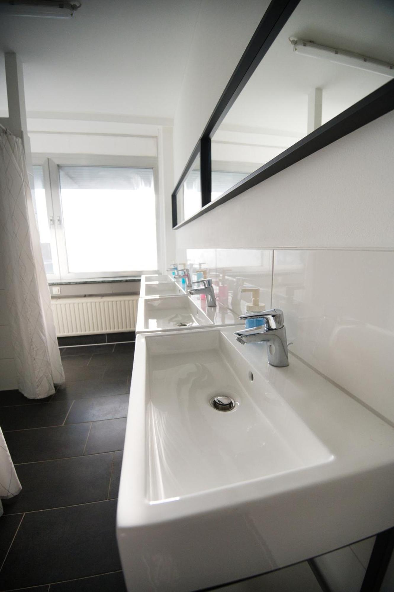 Hostel Messe Laatzen Екстериор снимка